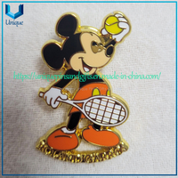 Pin de metal de decoración personalizada, boutique de lujo de Mickey de dibujos animados, broche de metal de Mickey de recuerdo de moda