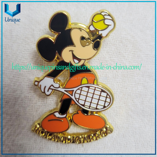 Pin de metal de decoración personalizada, boutique de lujo de Mickey de dibujos animados, broche de metal de Mickey de recuerdo de moda