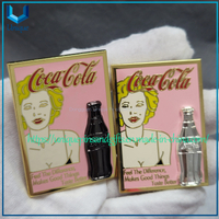 Pin francés personalizado de Marylin+Coca Cola, Pin de solapa de Metal dorado esmaltado duro 3D, 2 uds.