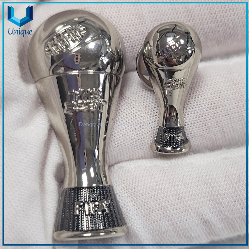 Pin de solapa met&aacute;lico de f&uacute;tbol FIFA 3D 002