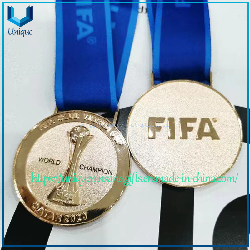Medallas de fútbol clásicas personalizadas - Copa Mundial de la FIFA, estilos de Supercopa de Europa con caja de terciopelo, patrones/tamaños y cintas personalizables - para medallón de premios de fútbol