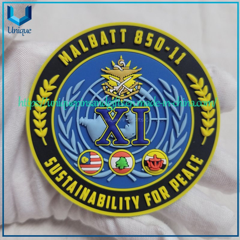  Imanes de goma del refrigerador del PVC de la aduana 3D de la muestra gratuita, imán del refrigerador del regalo del recuerdo del logotipo de la marina de guerra de Malasia