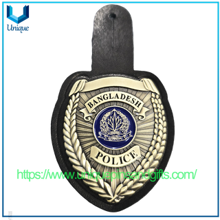 Insignia de metal de policía personalizada de alta calidad con soporte de cuero de vaca para la policía de Bangladesh