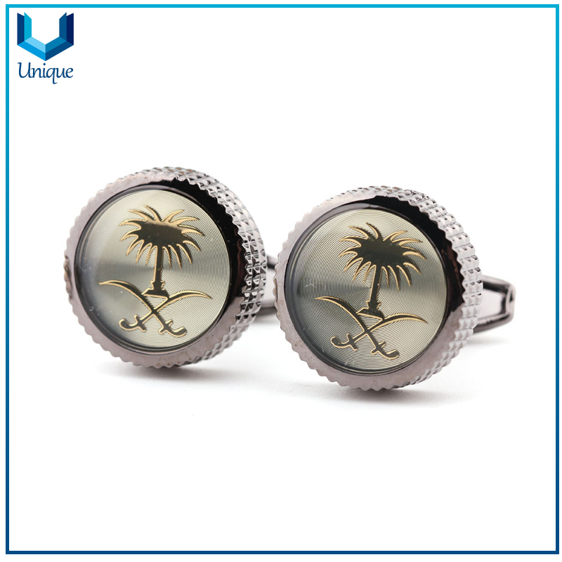 Personalizar diseño de gemelos de latón con regalos de embalaje de caja, joyería de moda regalo de boda gemelos, brazos 3D de alta calidad / oro / gemelos de chapado de níquel para regalos de souvenires