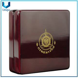 Caja de cápsulas de monedas con caja de oro y medalla de madera al por mayor de diseño personalizado