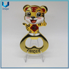 Abrebotellas personalizado para regalos de recuerdo navideño de alta calidad, abridor de botellas de metal con impresión UV única y esmalte duro Trandition Tiger Cartoon