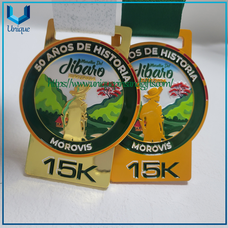 Diseño personalizado Puerto Rico Pulverización de color/Medalla chapada en oro Medalla 15K Del Jibaro 2024