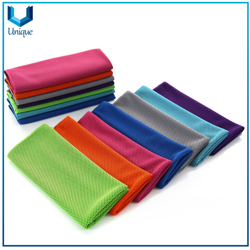 Wholesale Toalla de enfriamiento de dos tonos absorbentes absorbentes al por mayor, toalla de golf del deporte para regalos promocionales