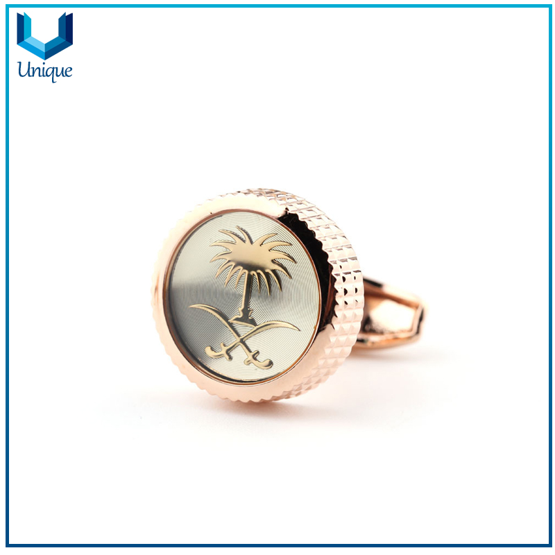 Personalizar diseño de gemelos de latón con regalos de embalaje de caja, joyería de moda regalo de boda gemelos, brazos 3D de alta calidad / oro / gemelos de chapado de níquel para regalos de souvenires