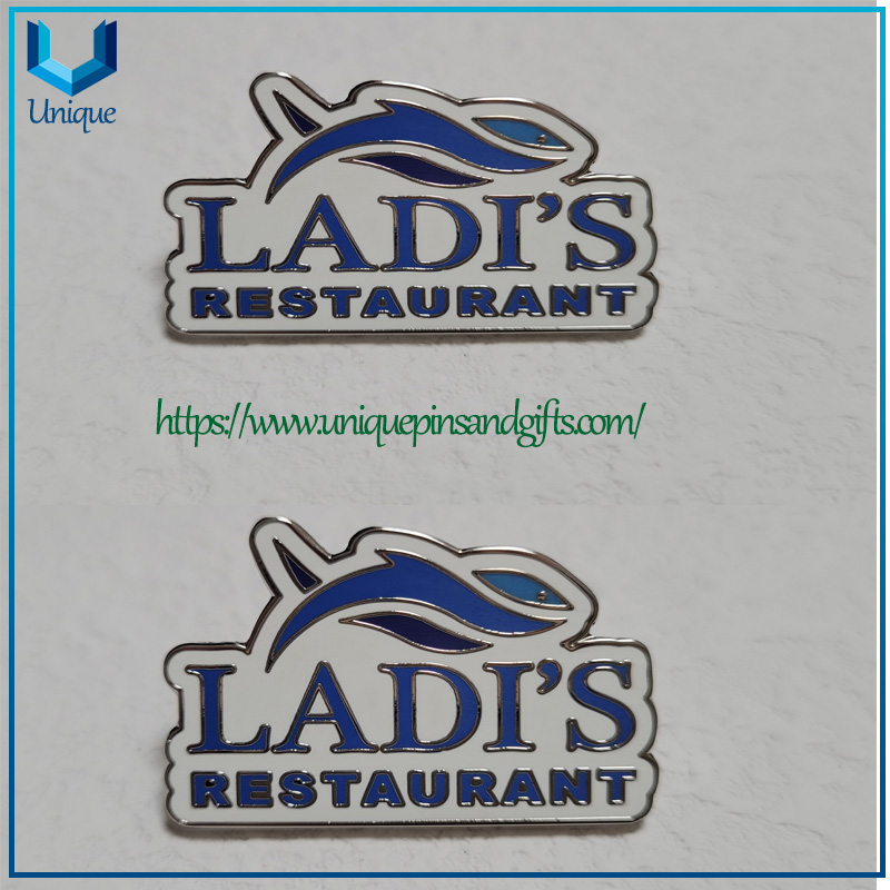 Broche de Metal de diseño personalizado para restaurante LADI de Puerto Rico, chapado en dos tonos dorados y plateados, broche de Metal de cobre troquelado