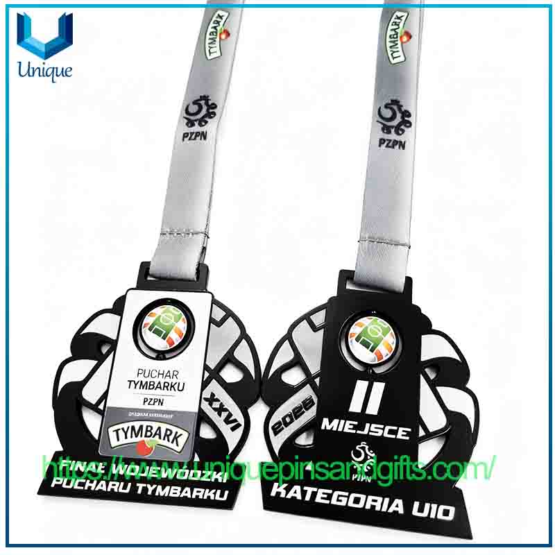 Diseño personalizado de medallas de metal para eventos deportivos de oro PZPN polaco con cinta
