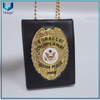 Insignia de policía de alta calidad2, cubierta de cuero/oro 3D/insignia de policía plateada de Ecuador con soporte de cuero genuino + cadena de bolas, emblema de policía, insignia de moneda Seuvenir
