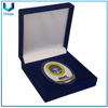 Personalice la medalla de monedas, la medalla 3D chapada en latón antigua con el embalaje de la caja de terciopelo, la medalla de esmalte suave en el diseño de personalizar para el honor