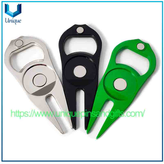 Spot-on Golf Green Fork Metal Ball Fork, abridor de botellas Marcador de pelotas de golf Herramienta de césped de golf para regalo de golf