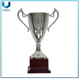 Trofeos del Premio Metal Oro Plata
