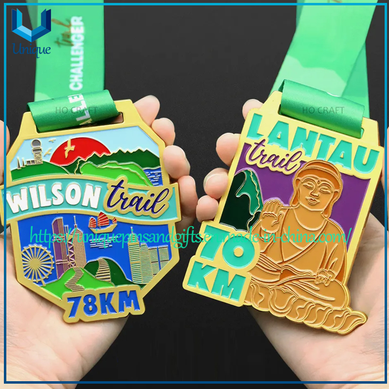 Medallón de premio militar de esmalte 3D de metal personalizado de fábrica Medallón de oro Karate Fútbol Fútbol Run Finisher Maratón Carrera Carrera Maratón Deporte Medalla personalizada con cinta