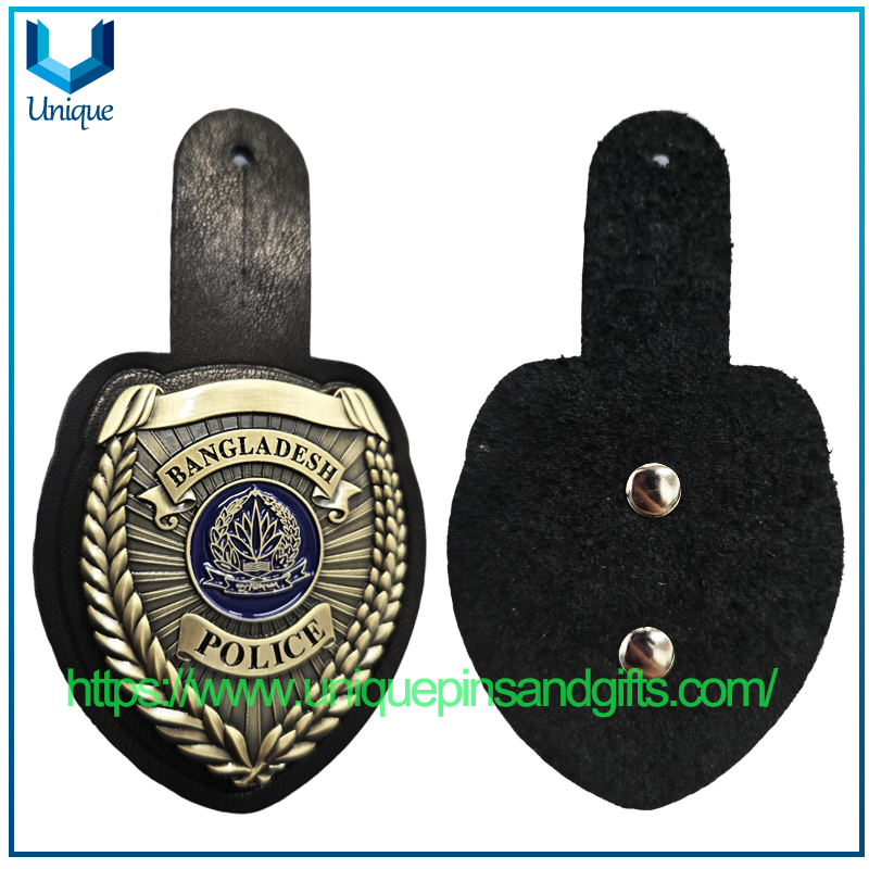 Insignia de metal de policía personalizada de alta calidad con soporte de cuero de vaca para la policía de Bangladesh