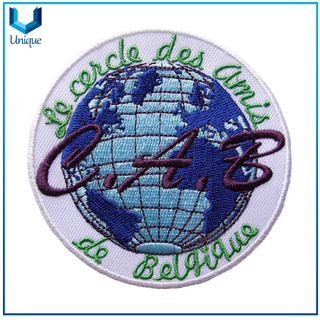 Parches de bordado de sarga con logotipo personalizado, insignias de bordado 3D, al por mayor de hierro en nombre en relieve logo de uniforme de etiquetas de brazo