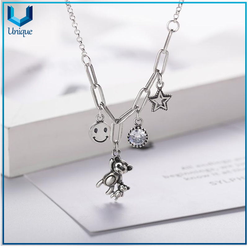 Conjunto de colgante de plata de 925 de la vendimia, cuello + colgante de oso de peluche + moneda + encantador en diseño personalizado para al por mayor