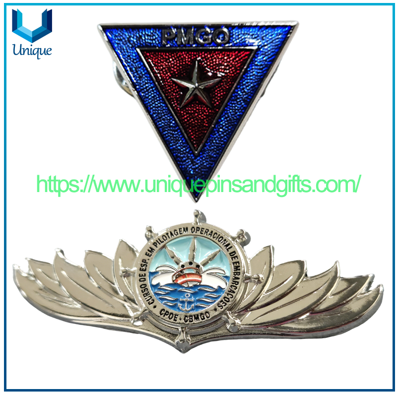 Broche de alfiler de Metal 3D personalizado para solapa, insignia con forma triangular de búho y pulpo brasileño, insignia con cierre de mariposa PMGO SSPGO CBMGO