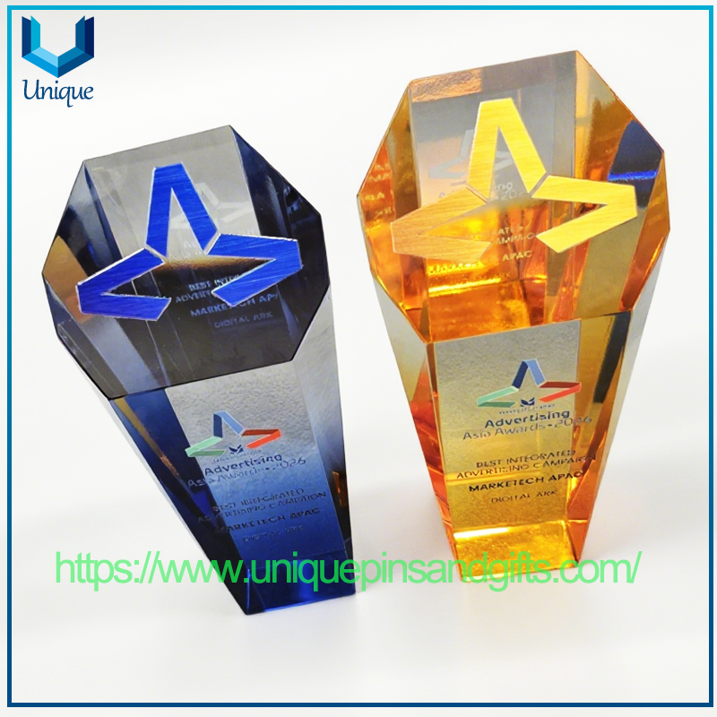 Trofeo de cristal grabado interior óptico personalizado de fábrica, trofeo de cristal K9, medalla y trofeo de premio de cristal de lujo