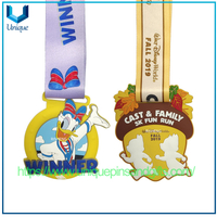 Medallas de plástico de plástico de caucho suave de PVC personalizados Medallas de premios de la competencia de deportes 3D en forma de dibujos animados