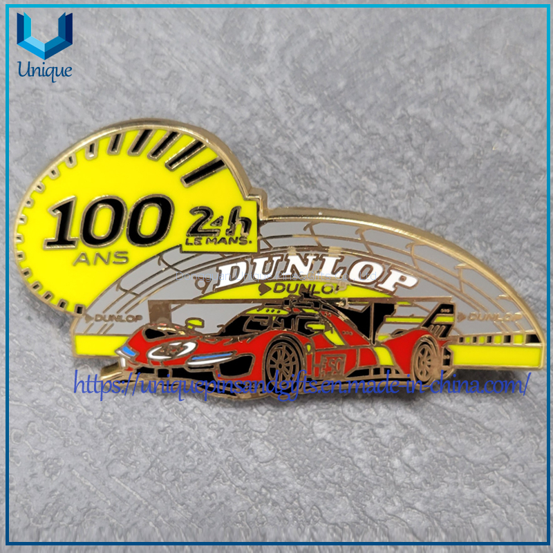 Pin de solapa de coche de carreras de esmalte duro personalizado, pin de autobús escolar