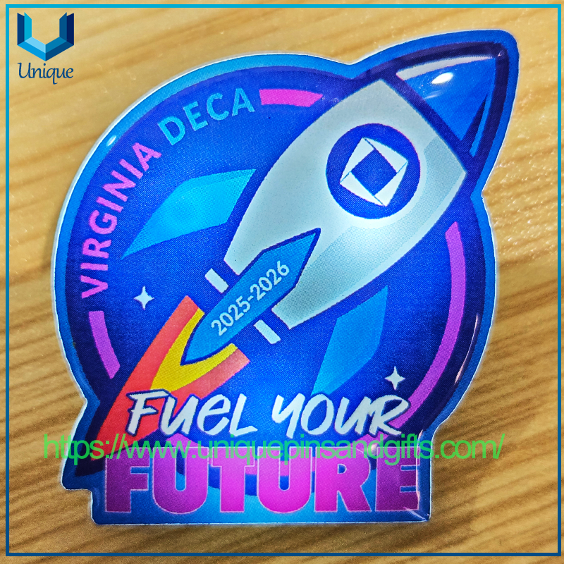 Logotipo de actividad personalizado, insignia LED intermitente de pecho luminoso acrílico colorido con 3 modos de iluminación diferentes 