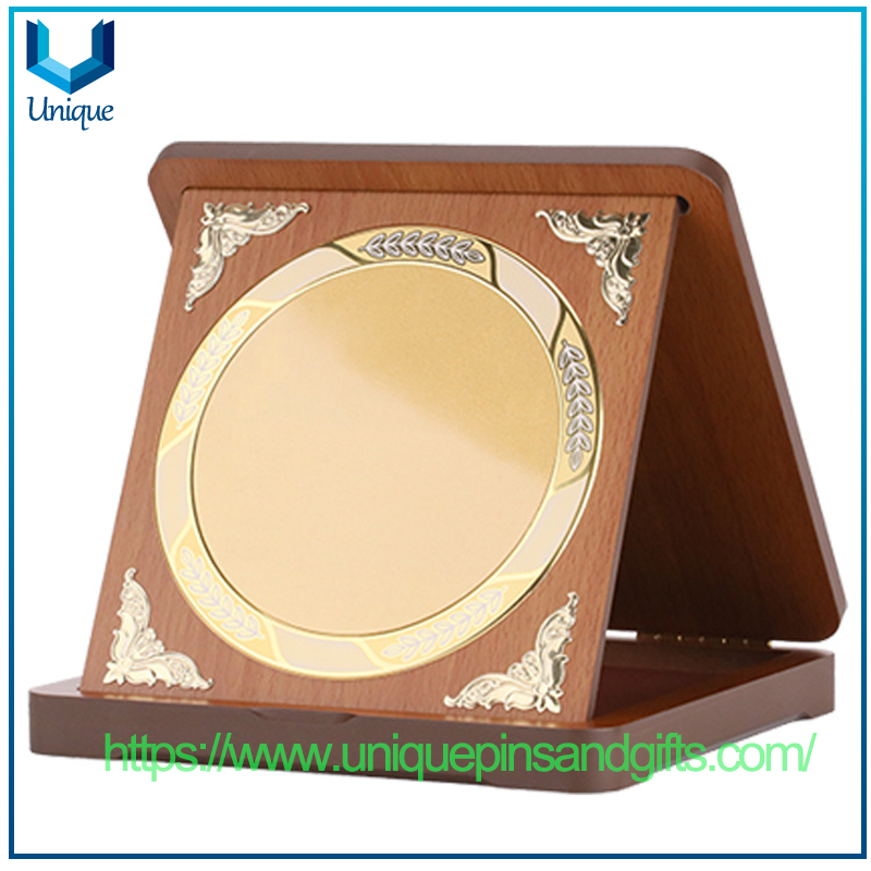 Nuevo Placa de medalla exquisita, placa de madera en blanco, placa dorada, placa plegable de madera 