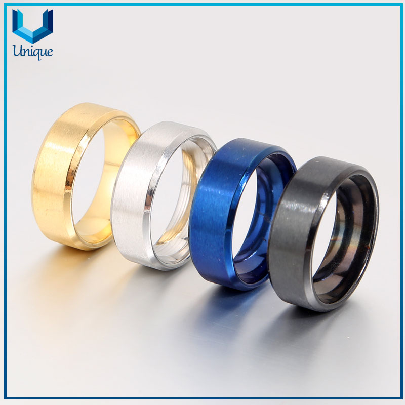 Venta caliente Promociones 8 mm Ancho de oro plata azul anillo de acero inoxidable azul para mujeres hombres