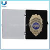 Personalice la fábrica de insignias de policía, exhibición de monedas conmemorativas, insignia de honor de oro 3D de cobre troquelado con soporte de cuero genuino + clip de cinturón de metal