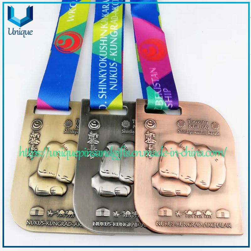 Medalla de metal deportiva en 3D por encargo Medalla militar de bronce dorado y plateado Judo Taekwondo Correr Maratón Fútbol Baloncesto Karate Medallas personalizadas con cinta