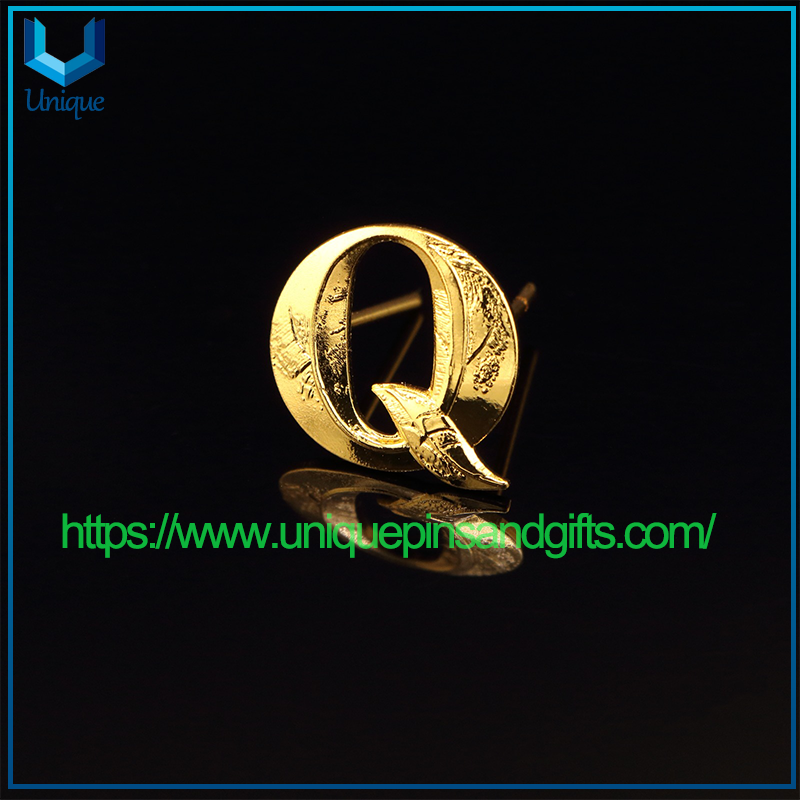 Insignia de broche de Pin de solapa de botella AZ con letras mayúsculas chapadas en oro de bronce personalizado