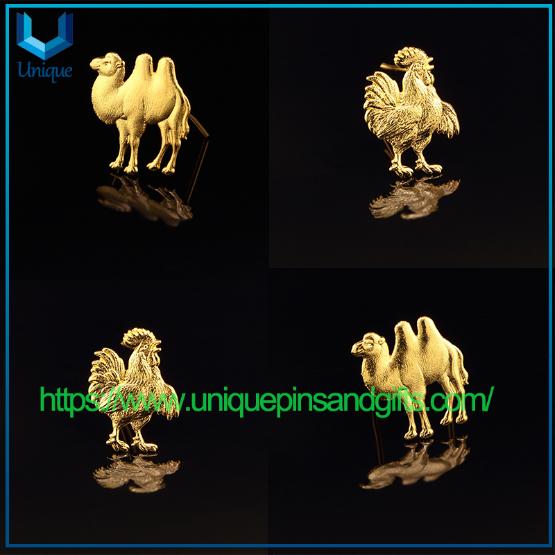 Insignia animal de encargo del Pin de la solapa del chapado en oro del punto de la espada del metal 3D