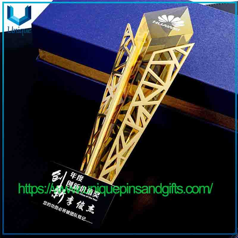 Peak Moment Trofeo de premio de metal de cristal elegante de alta gama Trofeo de premio de conferencia anual creativa Trofeo de premio de empleados destacados