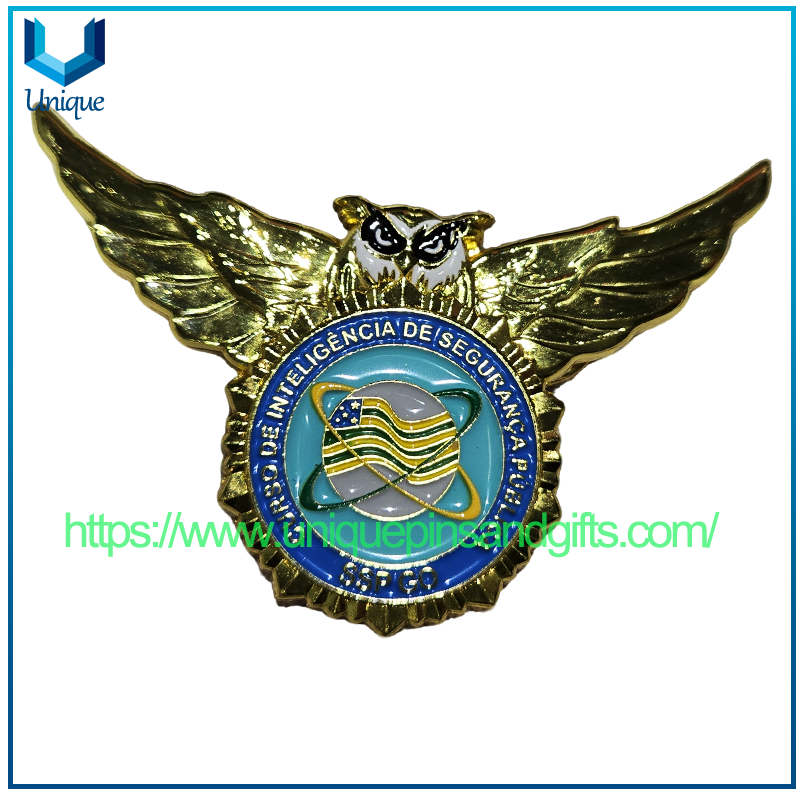 Broche de alfiler de Metal 3D personalizado para solapa, insignia con forma triangular de búho y pulpo brasileño, insignia con cierre de mariposa PMGO SSPGO CBMGO