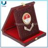 Medalla de Honor personalizada con soporte de madera, medallas de placa de metal 3D con cinta, caja de presentación de monedas conmemorativas