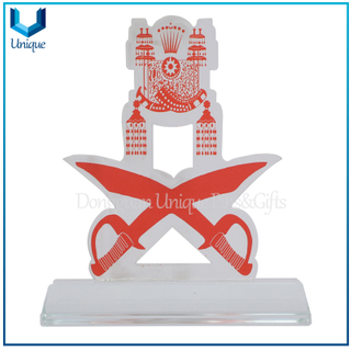 Trofeo de acrílico barato para premio, personalizar la placa de recuerdo militar con logotipo impreso, Copa de trofeo de acrílico militar de Brunei con logotipo impreso
