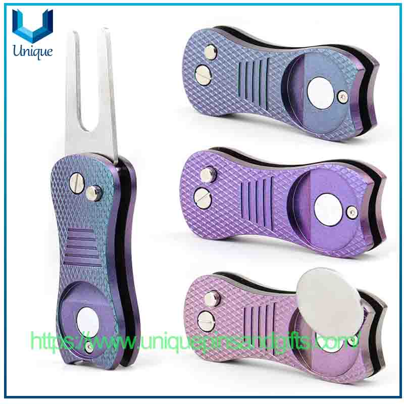 Nuevo en Stock, marcador de césped para campo de Golf, abridor de botellas, tenedor verde, herramienta Divot para corte de césped