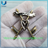 Insignia de metal personalizada, emblema chapado en oro 3D con logotipo de la bandera nacional paquistaní