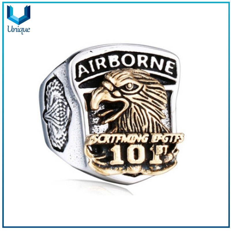 OEM ODM joyería europea y americana Retro Eagle Wings Anillos de diseño de animales para hombres