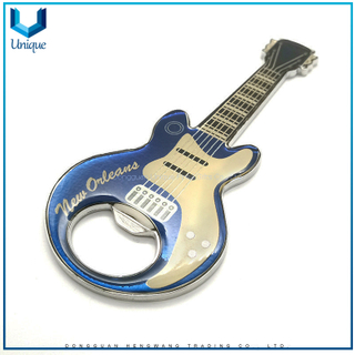 Exportador de botella de regalo de recuerdo de metal personalizado con impresión epoxy, música de moda de guitarra de moda, abridor de embotellador de cerveza para regalos promocionales