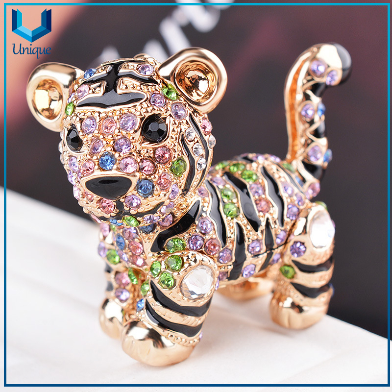 Crystal Decorated Tiger Keychain, regalos promocionales populares llavero con diamantes de imitación, llavero de metal al por mayor para la mejor venta