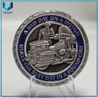 Moneda de policía de medalla de aleación de zinc fundido a presión de plata antigua de 2,25 pulgadas con diseño personalizado en forma de neumático