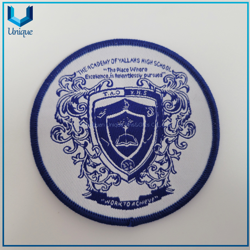 Hierro de diseño de moda barato en alta calidad, venta al por mayor, insignia alta, insignia personalizada de alta frecuencia, parche termofusible de PVC de alta calidad y bajo precio para prendas de vestir, sello bordado