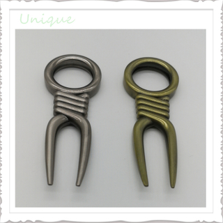 Suministro de fábrica Simple Metal Antigue Silver / Brass Chapado Golf Divot Herramienta, herramienta Die Metal Metal Golf Divot