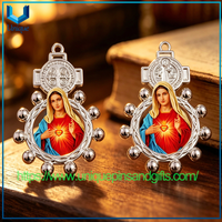 Venta al por mayor Cuentas de oración de metal Joyería Anillos Collares Colgantes Perchas para automóviles Accesorios para teléfonos y dijes de belleza Colgante encantador de Santa María