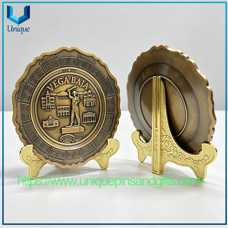 Placa conmemorativa de metal 3D de alto relieve, placa decorativa de recuerdo de turismo de ciudad personalizada con soporte dorado