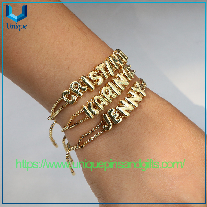 Venta al por mayor, superventas, juego de cadenas de mano DIY con burbujas de superficie lisa de latón de 18k con accesorios de 26 letras para nombres